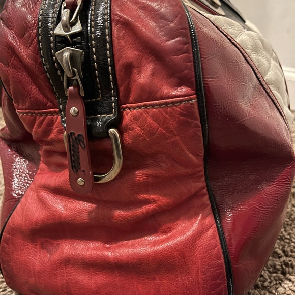 Used GUCCI OVER NIGHT CARRY ON BAG . - Picture 4 of 16